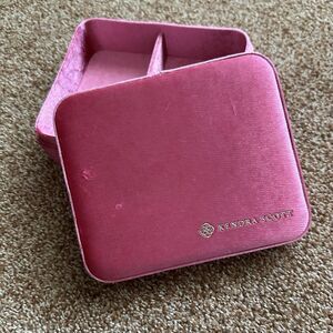 Kendra Scott Pink Velvet Jewelry Box Rectangle 6 X 5 Storage Organize Travel